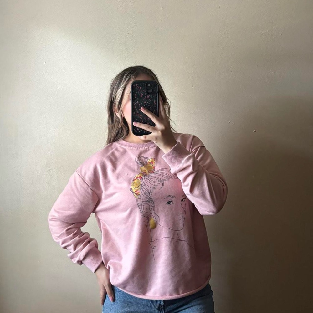 Pink Graphic pull over sweater